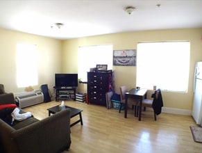 846 Dorchester Ave, Unit 3 in Boston, MA - Building Photo - Building Photo