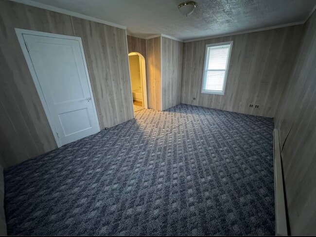 29 Nutt Ave, Unit #2 - Upstairs in Uniontown, PA - Building Photo - Building Photo