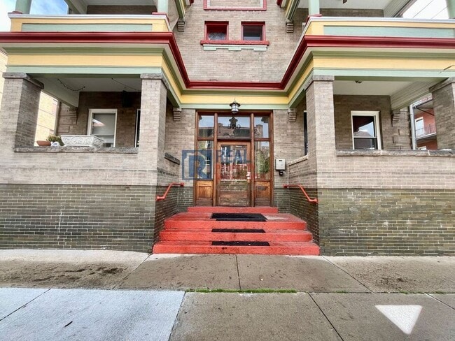 property at 520 E 14th Ave