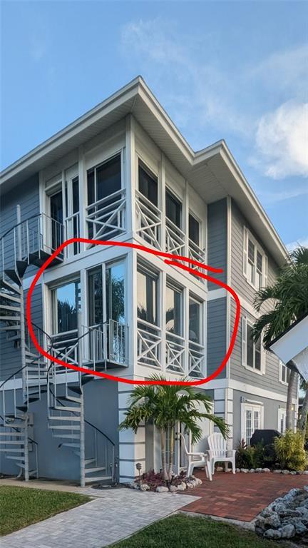 1546 Stickney Point Rd in Sarasota, FL - Building Photo - Building Photo