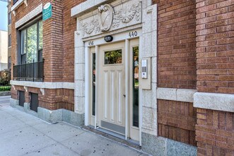 Lombard & Madison in Oak Park, IL - Foto de edificio - Building Photo