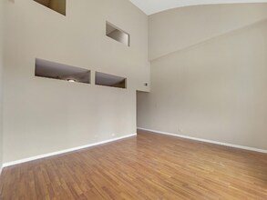 4942 N Sheridan Rd, Unit 4 in Chicago, IL - Foto de edificio - Building Photo