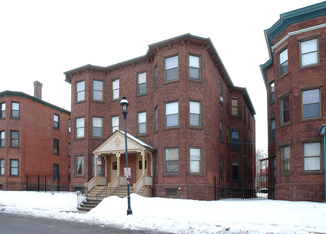 Alden & Dean Street Apartments in Hartford, CT - Foto de edificio - Building Photo