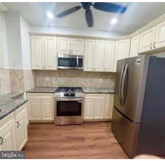 320 Loney St, Unit 320 in Philadelphia, PA - Building Photo - Building Photo