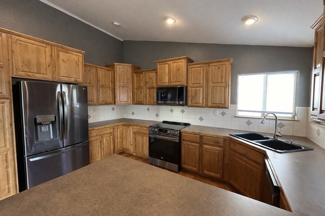 9076 Painted Horse Ln in Wellington, CO - Building Photo - Building Photo