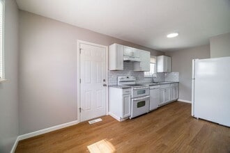 687 Scriven Ave in Columbus, OH - Building Photo - Building Photo