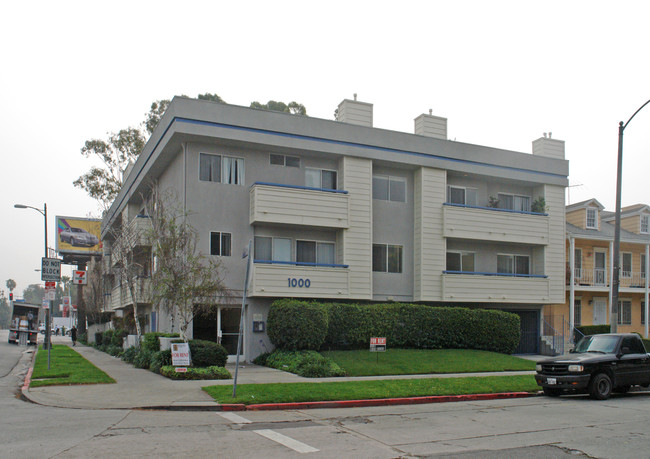 1000 S Corning St in Los Angeles, CA - Building Photo - Building Photo