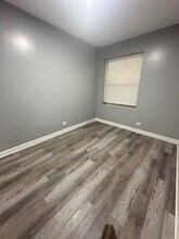 7957 S Maryland Ave in Chicago, IL - Building Photo - Building Photo