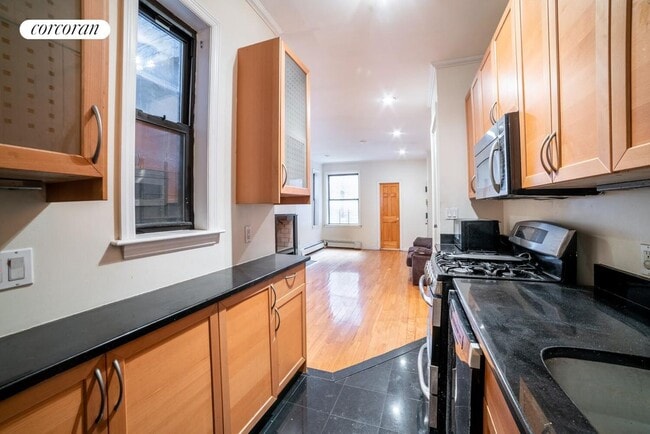 206 E 124th St in New York, NY - Foto de edificio - Building Photo