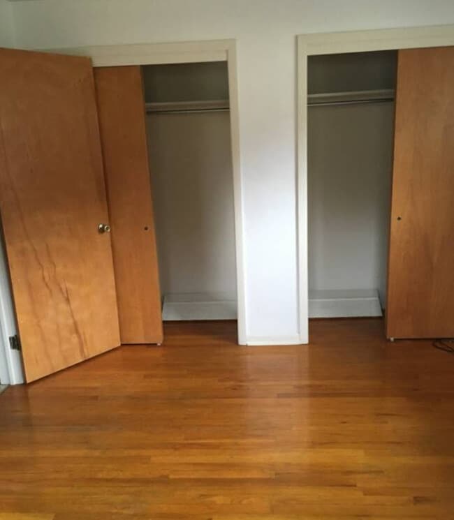 120 S Jensen Rd, Unit 1E in Vestal, NY - Building Photo - Building Photo