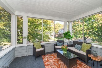 35 Montclair Ave in Montclair, NJ - Building Photo - Building Photo