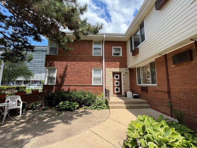 1535 Bonnie Brae in River Forest, IL - Building Photo - Building Photo
