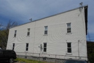 439-453 Hallett St in Bridgeport, CT - Building Photo - Building Photo