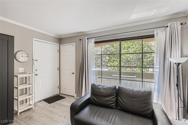5146 S Jones Blvd, Unit 207 in Las Vegas, NV - Building Photo - Building Photo