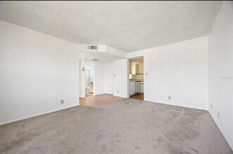 19505 Quesada Ave, Unit EE in Port Charlotte, FL - Building Photo - Building Photo