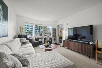 1444 SE 15th Ct in Deerfield Beach, FL - Building Photo - Building Photo