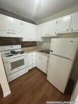 66 S Huntington Ave, Unit 23 in Boston, MA - Building Photo