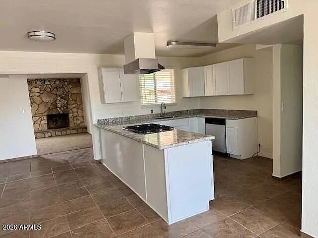 property at 3404 N Neva Ave