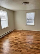 173 High St, Unit 2 in West Milton, PA - Foto de edificio - Building Photo