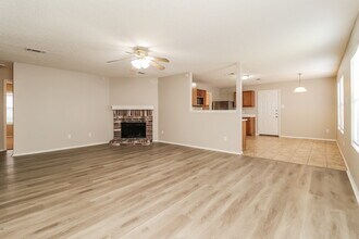 5112 Royal Burgess Dr in Fort Worth, TX - Building Photo - Building Photo