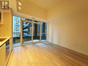 110 Broadway Ave in Toronto, ON - Building Photo - Building Photo