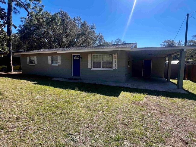 809 Briandav St in Tallahassee, FL - Building Photo - Building Photo