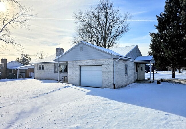 13 Frederick Ave in Denver, PA - Building Photo - Building Photo