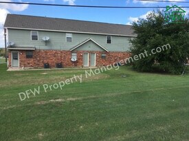 Walnut Apartments in Celina, TX - Building Photo