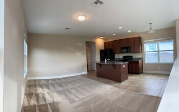 7981 Lower Perse Cir in Orlando, FL - Building Photo - Building Photo