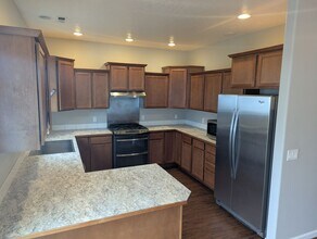 1283 N Ewell Ct in Post Falls, ID - Building Photo - Building Photo
