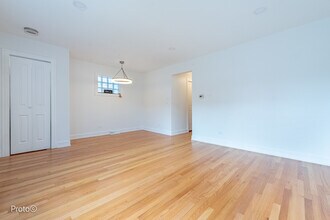 4634 N Hamlin Ave in Chicago, IL - Building Photo - Building Photo