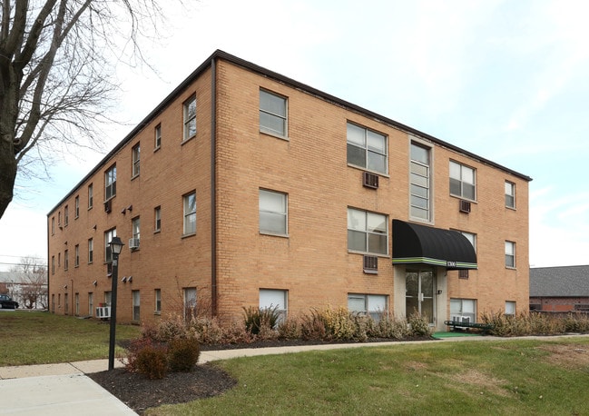 Kingsbury Plaza