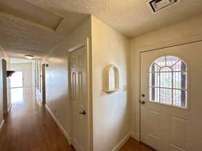 216 Jon Belger Dr in Las Vegas, NV - Building Photo - Building Photo