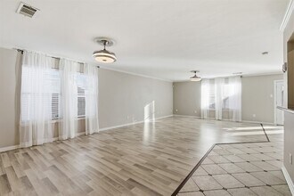 2918 St Rita Dr in Dallas, TX - Foto de edificio - Building Photo