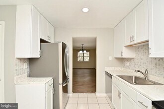 2767 January Ct in Falls Church, VA - Building Photo - Building Photo