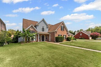 5605 Martin Grove Dr NW in Lilburn, GA - Building Photo - Building Photo