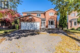 8 Dingwall Ct in Brampton, ON - Building Photo