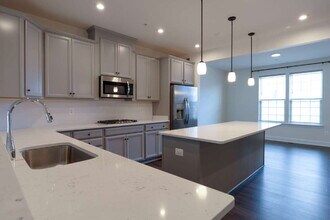 9105 Fox Stream Way in Upper Marlboro, MD - Foto de edificio - Building Photo