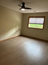 21618 Evergreen Trail in Rogers, MN - Foto de edificio - Building Photo