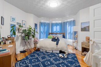95 Beacon St, Unit 3 in Somerville, MA - Building Photo - Building Photo