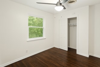 1703 W Hunt St in Sherman, TX - Building Photo - Building Photo