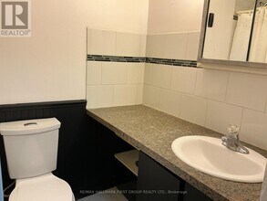 361 Linden St in Oshawa, ON - Building Photo - Building Photo