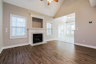 84 Trillium Way in Clayton, NC - Foto de edificio - Building Photo