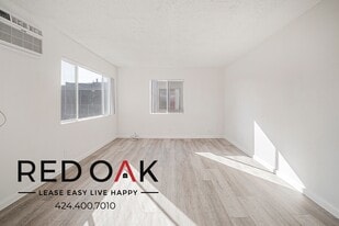 9260 Palm St in Bellflower, CA - Building Photo