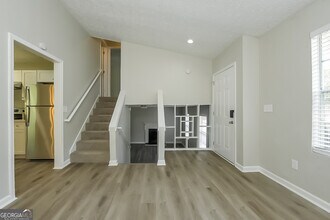 5567 Downs Way in Lithonia, GA - Building Photo - Building Photo