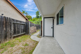 6046 Reo Pl in San Diego, CA - Building Photo - Building Photo