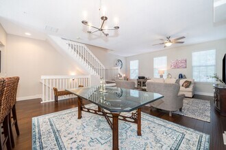 1655 Lakemont Ave in Orlando, FL - Building Photo - Building Photo