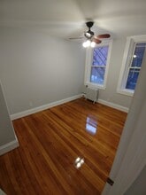 284 Hanover St, Unit 2 in Boston, MA - Building Photo - Building Photo