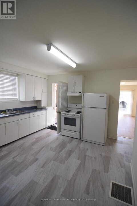 509 Parnell St in Peterborough, ON - Building Photo
