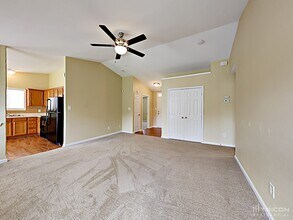 6211 Whispering Brook Ct in Charlotte, NC - Building Photo - Building Photo